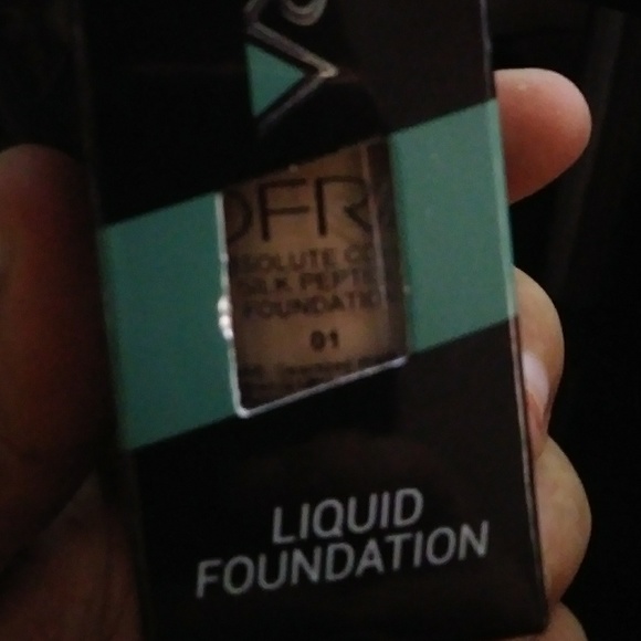 Ofra liquid foundation #1 #4 #6 - Picture 2 of 3